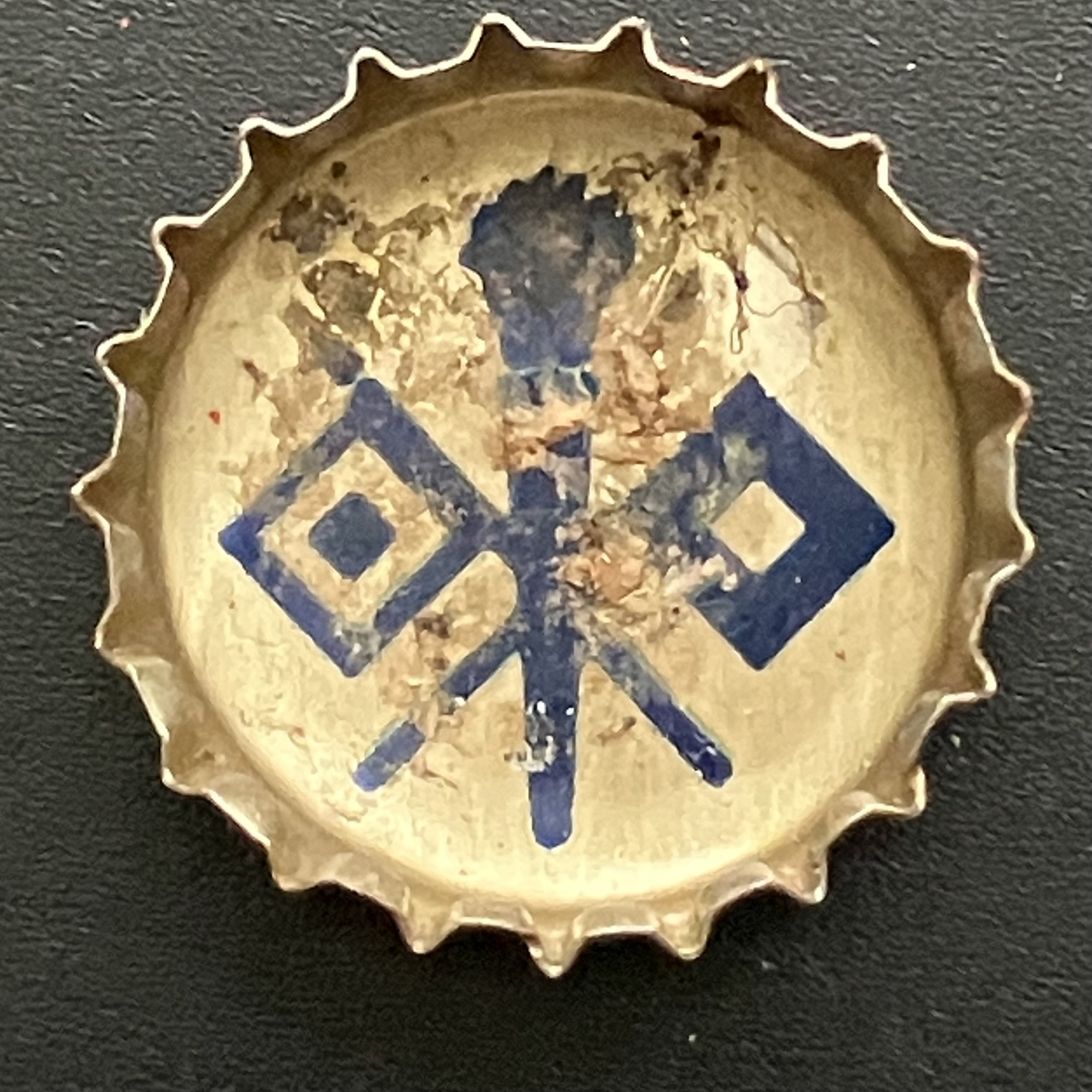 crown-cap liner of US Army insignia for Signal Corps