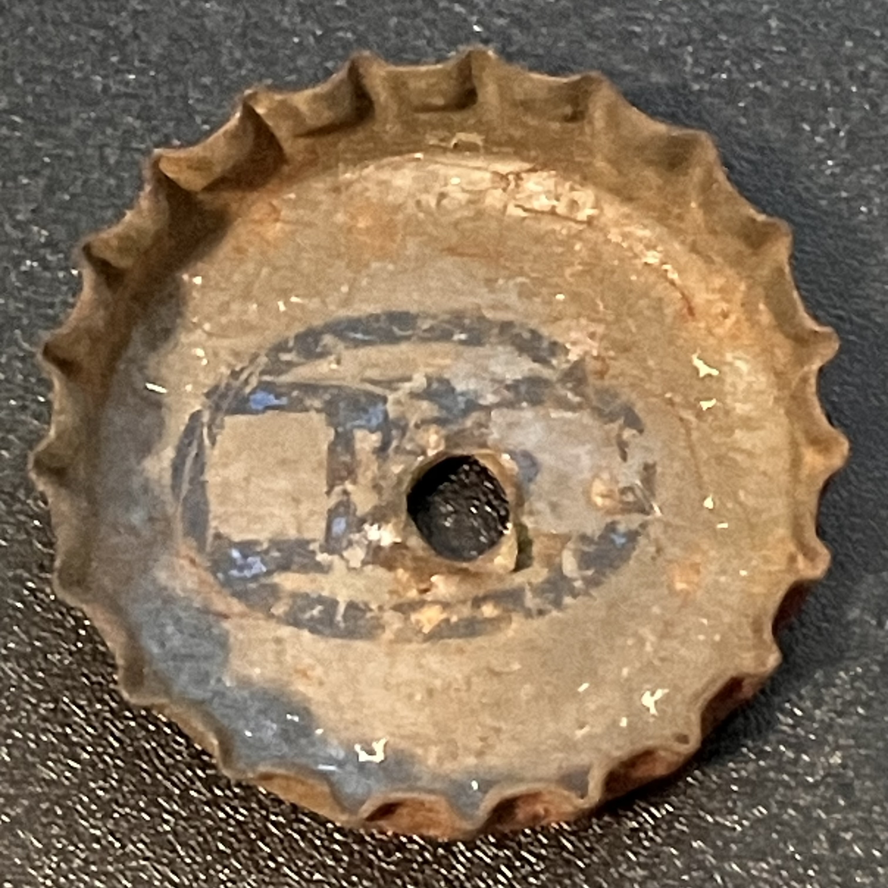 crown-cap liner of unadvertised variant