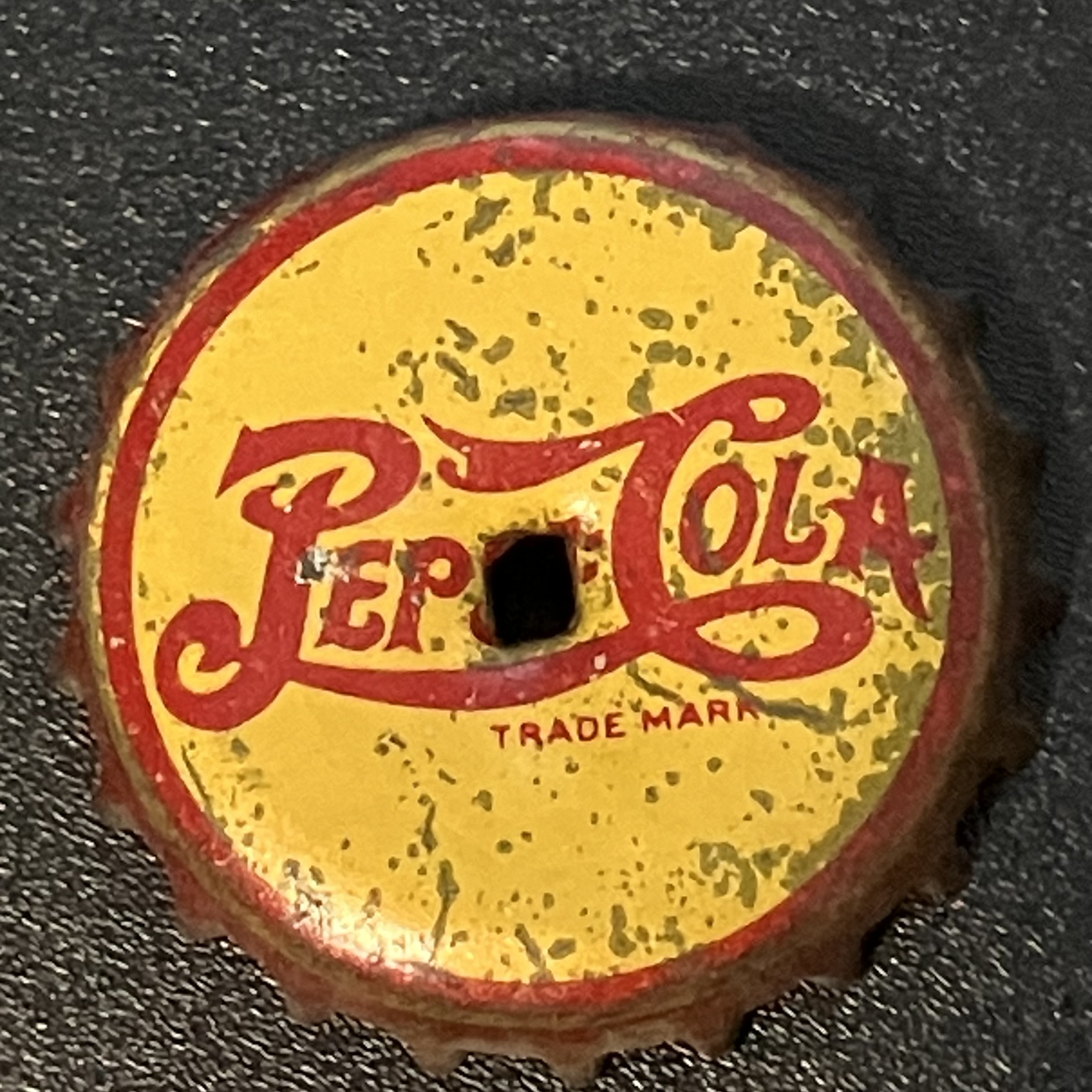 crown-cap liner of unadvertised variant